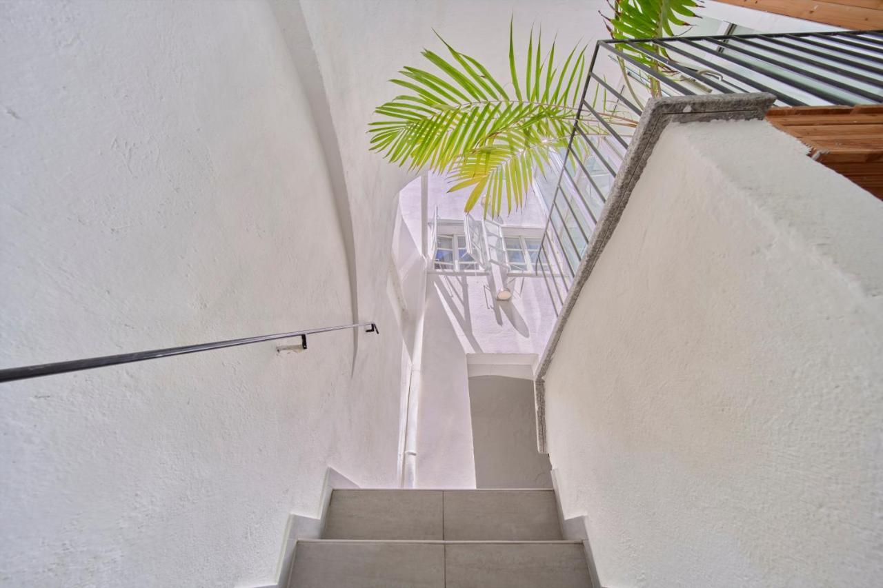 Smile Apartments "Weinhimmel" เครมส์ อัน แดร์โดเนา ภายนอก รูปภาพ